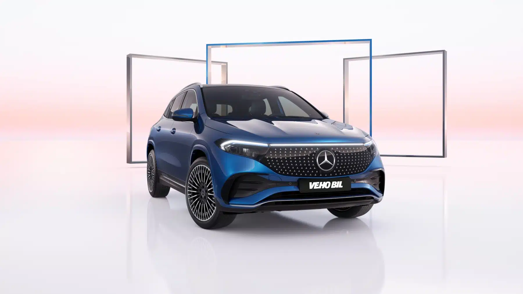 En blå Mercedes EQA Elbil
