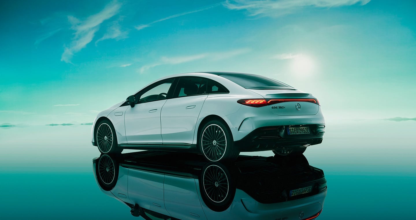 Vit Mercedes EQE