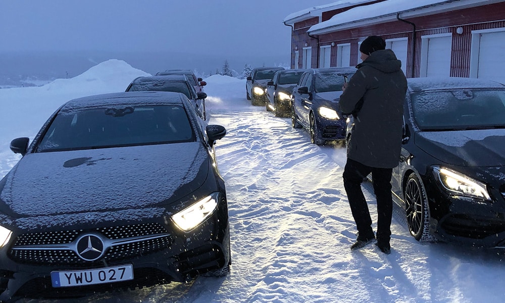 Bil i snö