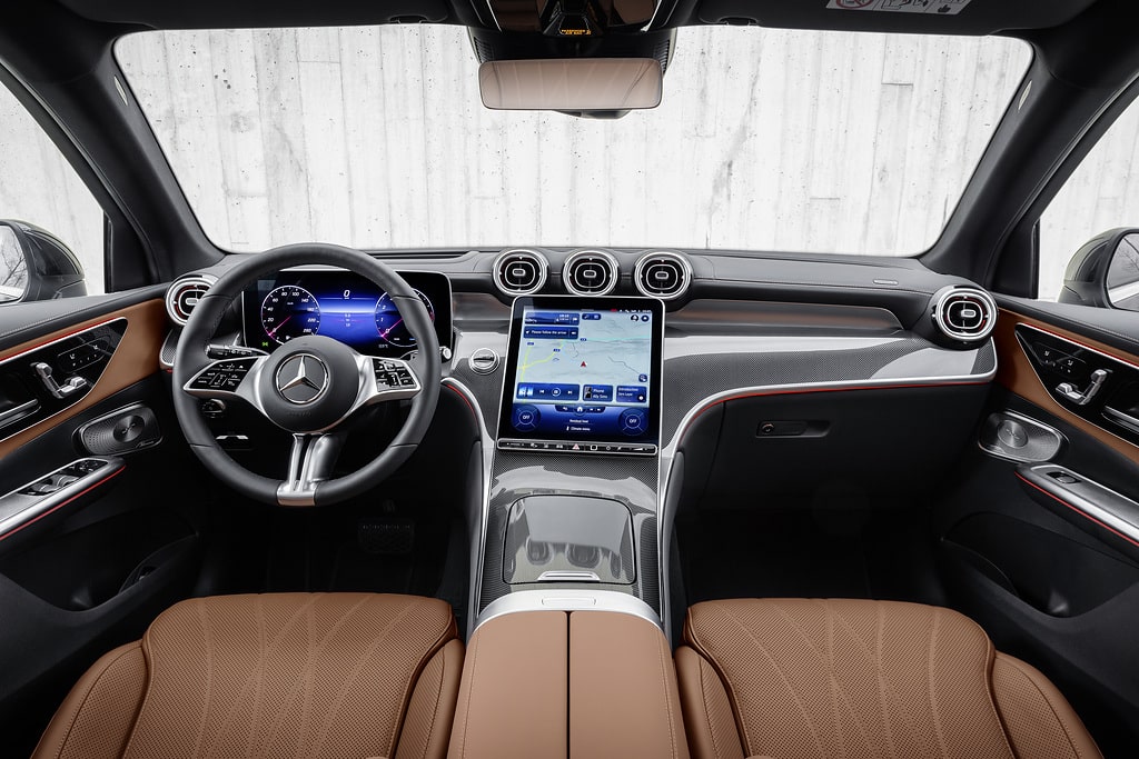 interiören på Mercedes-Benz GLC i brunt läder