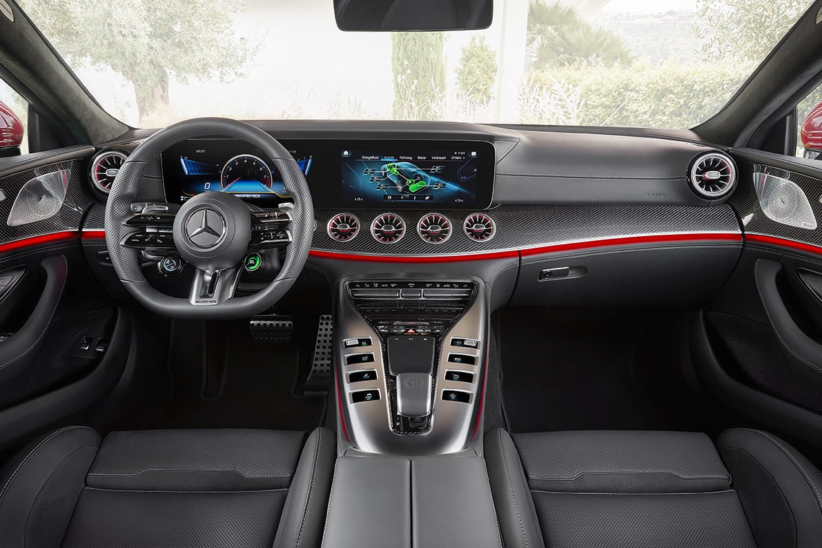 ratt och panel på en sportbil