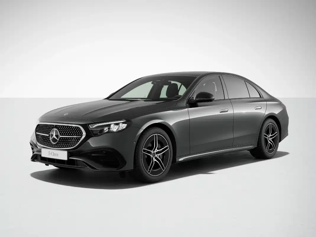 Mörkgrå E klass sedan med amg line och nightpackage