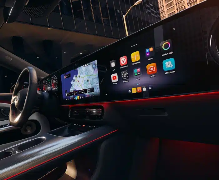 mbux superscreen i en CLA